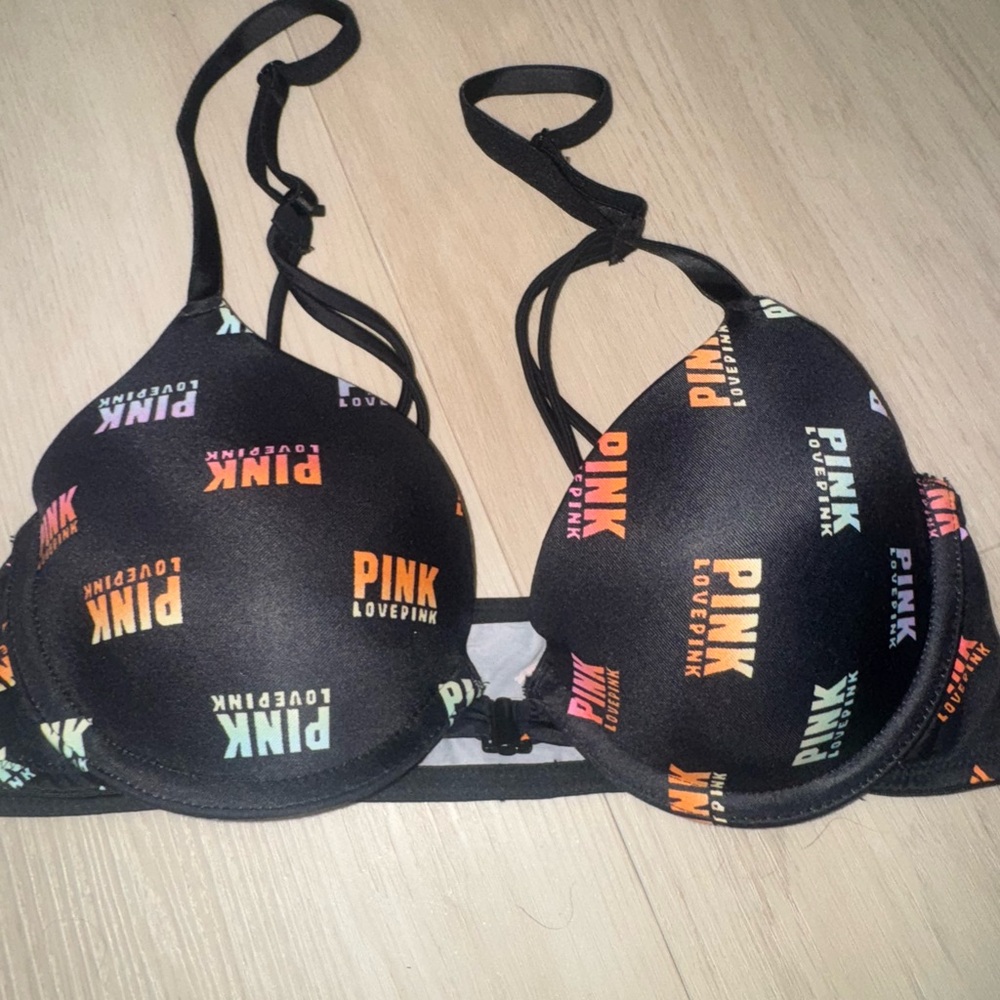 PINK Victoria's Secret Black and Pink Bra